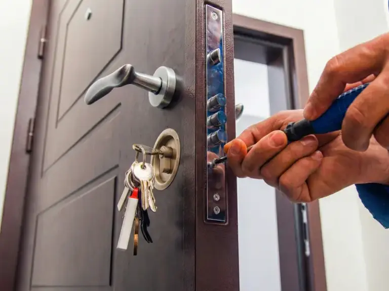 Porta blindada em Novo Hamburgo – instalação e manutenção